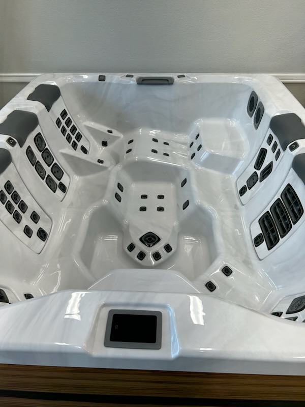 Hot Tub For Store Spokane Valley