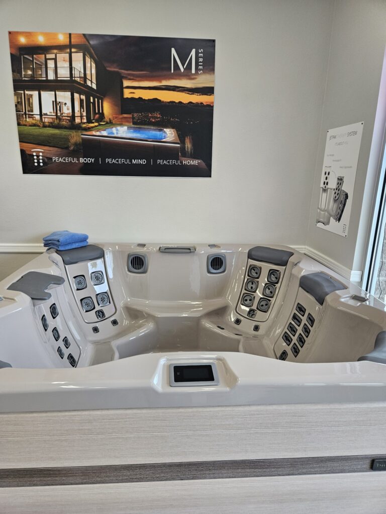 Hot Tub For Store Spokane Valley
