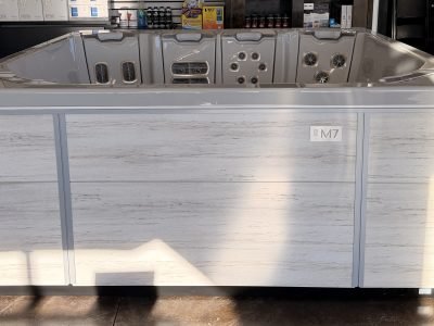 Bullfrog Spas Model M7